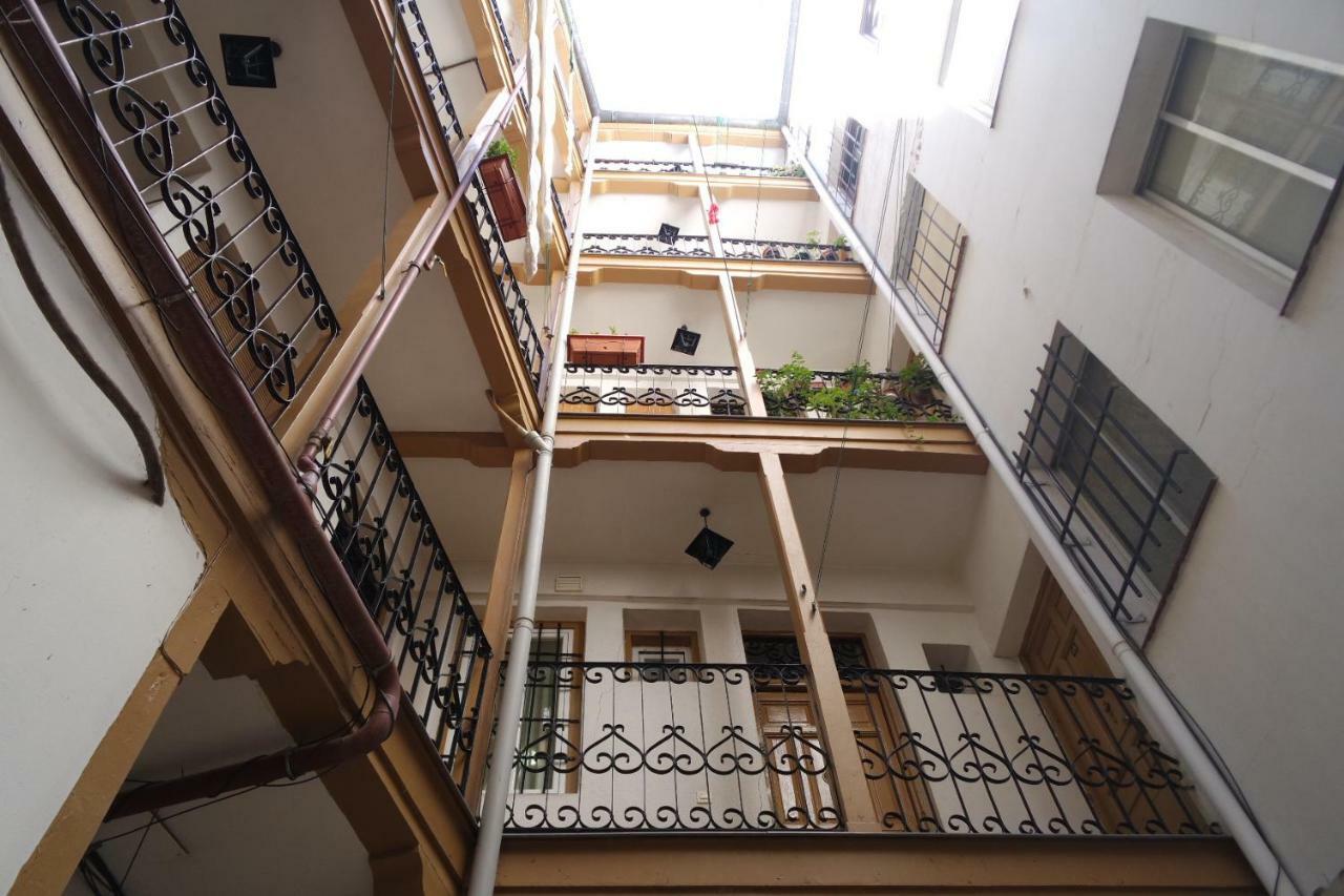 Buenavista Apartment Madrid Bagian luar foto